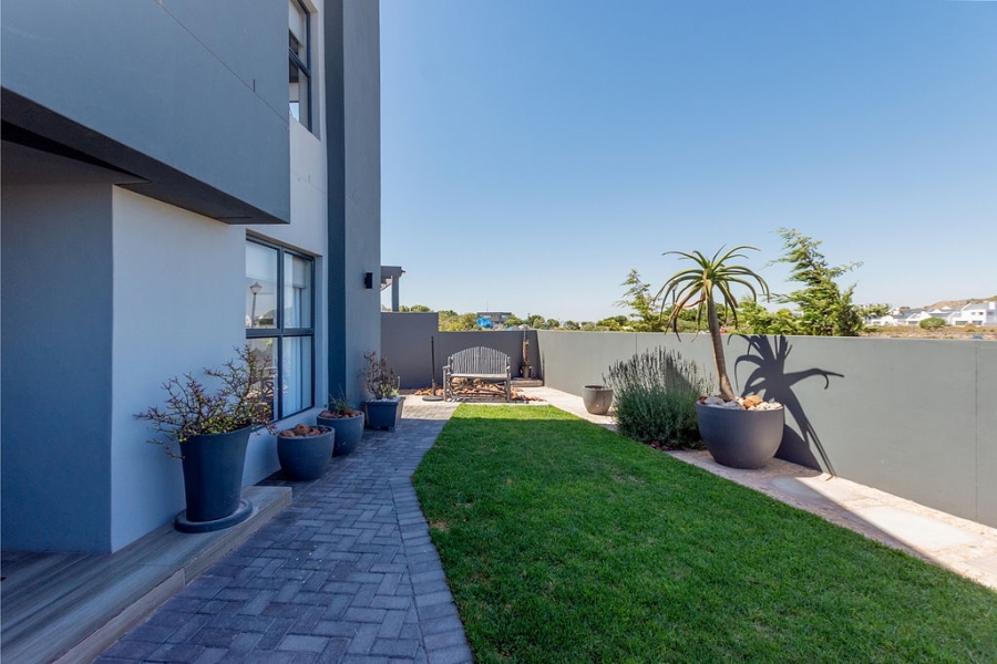 4 Bedroom Property for Sale in Calypso Beach Western Cape